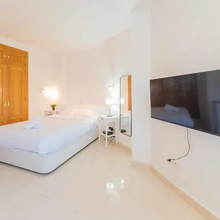 Lejlighed Nuevo Con Piscina Y Parking En La Playa